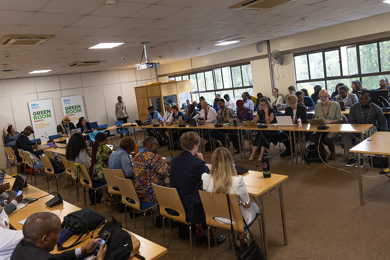 54970908415 f294033d91 c